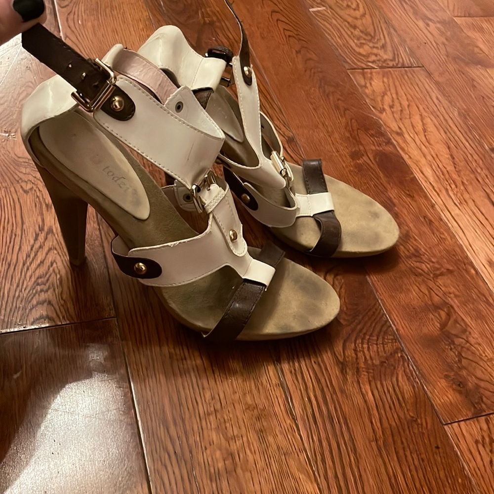 36, white/brown leather heel